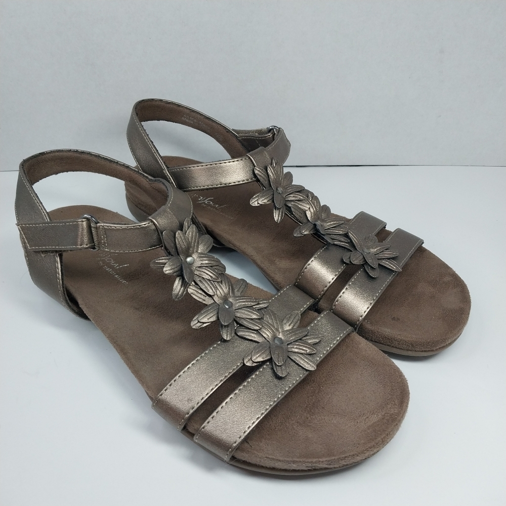 Natural Soul Aaliyah Women's Size 10 M Metallic Floral Boho Adjustable Sandals